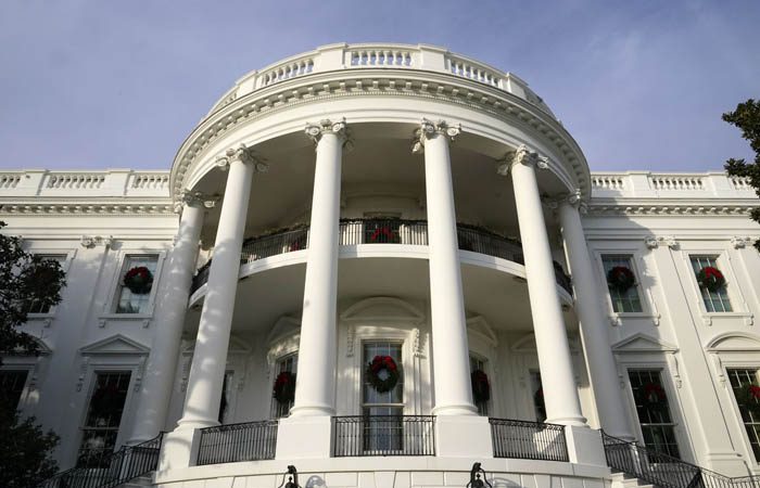 1800: a fost înființată Casa Albă – reședința președinților SUA