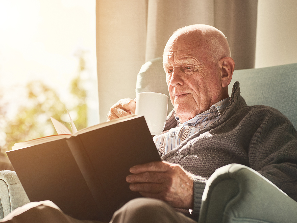 Cititul îi ajută și pe bătrâni